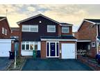 4 bedroom detached house for sale in Ainsdale Gardens, Halesowen - 35923921 on