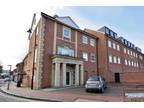1 bedroom penthouse apartment for sale in Surrey, KT16 - 35359394 on