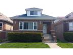 Residential Saleal - CHICAGO, IL 5449 W Henderson St