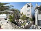 Condominium, Contemporary - Marina Del Rey, CA 11 Mast St #A