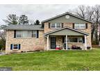 2046 Dorwood Dr, Dover, PA 17315