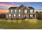 335 Chesterfield Dr, Falling Waters, WV 25419