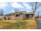 4159 Whitman Ln, Middletown, PA 17057