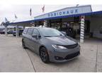 2020 Chrysler Pacifica Silver, 17K miles