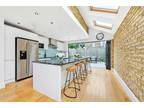 4 bedroom terraced house for sale in Martindale Road, Balham, London, SW12