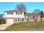 435 Skyview Dr, York, PA 17406