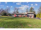 949 Queen Dr, West Chester, PA 19380