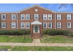 3076 S Woodrow St #B1, Arlington, VA 22206