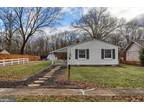 916 Hoffer St, Middletown, PA 17057