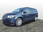 2009 Chrysler Town And Country LX
