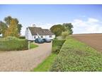 4 bedroom detached house for sale in East Bank Road, Sunk Island, Hull
