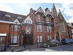 2 bedroom flat for sale in St. Francis Court, Shefford, SG17