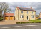 4 bedroom detached house for sale in Old Park Road, Swarland