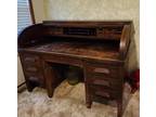 1900 Antique Roll top Desk