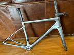 ENVE Melee 52cm carbon aero road bike frameset w/ extra's