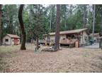 880 East Fork Road, Williams OR 97544