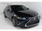 2019 Lexus ES 300h