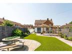 6 bedroom semi-detached house for sale in Farndon Cottages, Romanby