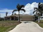 Single Family Residence - ENGLEWOOD, FL 10162 Barker Ave