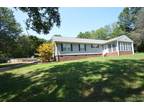 Maiden, Lincoln County, NC House for sale Property ID: 417272451