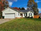 11 OAK MEADOW LN, Thomasville, NC 27360 Single Family Residence For Sale MLS#