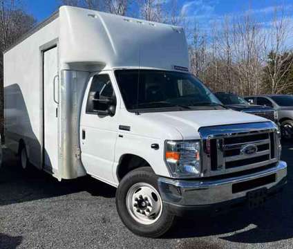 2019 Ford E350 Super Duty Cutaway for sale is a White 2019 Ford E350 Super Duty Car for Sale in Monroe NC