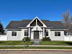 1621 E HILLCOURT, Williston, ND 58801 Single Family Residence For Sale MLS#