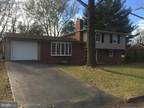 Split Level, Single Family Residence - HAGERSTOWN, MD 13523 Donnybrook Dr