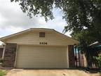 Single Family Residence, Traditional - Garland, TX 2404 Centaurus Dr