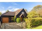 5 bedroom detached house for sale in Highfields Road, Highfields, Caldecote