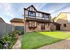 4 bedroom detached house for sale in Canons Close, Warminster - 36138213 on