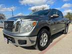 2017 Nissan Titan SV Crew Cab 2WD