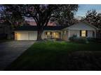 Single Family Residence, Ranch - Dallas, TX 10728 Lathrop Dr