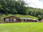 Phelps, Pike County, KY House for sale Property ID: 417404588