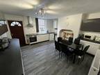 6 bedroom end of terrace house for rent in Victoria Road, Leeds, West Yorkshire