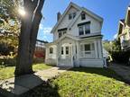 3225 N HACKETT AVE, Milwaukee, WI 53211 Single Family Residence For Sale MLS#