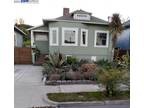 6525 Herzog St, Oakland, CA 94608