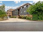 2 bedroom apartment for sale in Springwell Lane, Rickmansworth, WD3