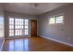 2BR Apt near Fruitvale BART