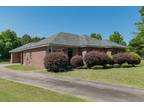 14 Oakleigh Dr Belleville, IL