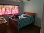 bedroom for rent for male college student