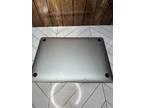 Apple MacBook Air A1932, Apple Laptop - EFI LOCKED - FOR PARTS