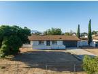 20999 Cayuga Rd, Apple Valley, CA 92308