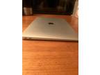 MacBook Air i3 2020