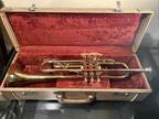 Vintage Frank Holton Bb Trumpet Serial #372083 Ca.1963 Elkhorn 1 Mouthpiece