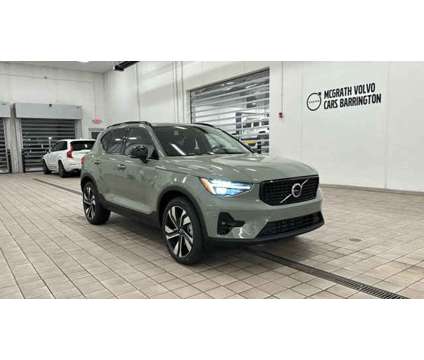 2024 Volvo XC40 Plus Dark Theme is a Green 2024 Volvo XC40 Car for Sale in Barrington IL