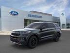 2024 Ford Explorer Green, 15 miles