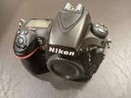 Nikon d810 body used with MBD-12
