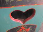 VTG FOLK ART HANDMADE HAND PAINTED Tole Painted STOOL FLORAL & HEART DESIGN 18"