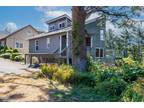 854 SW 10th Street, Lincoln City OR 97367